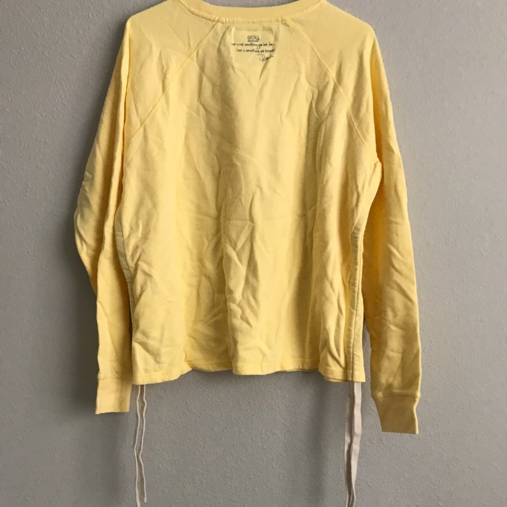 Peace Love World Crewneck Side Tie Pullover - Banana (sz S) A512562 - Picture 3 of 5